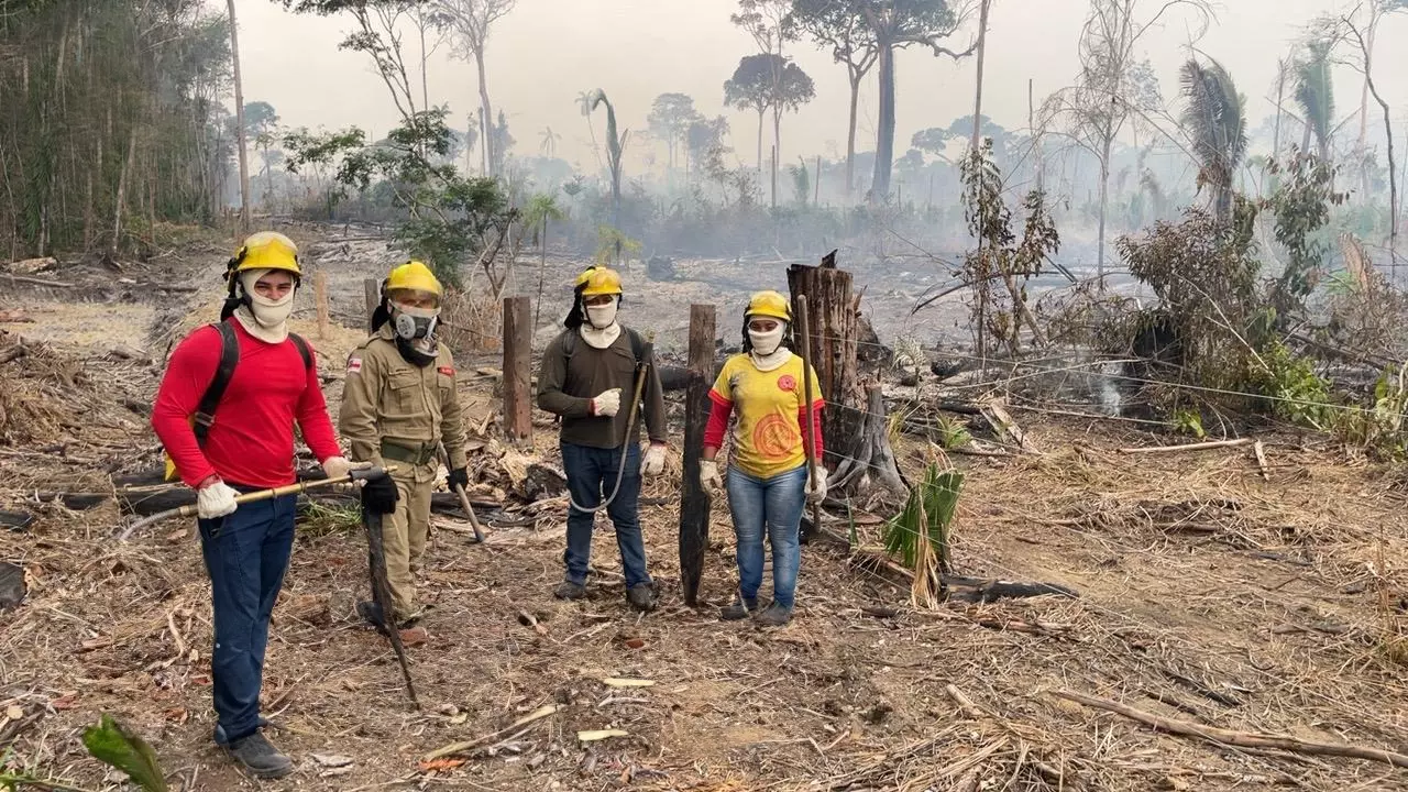 Brigadistas contratados pelo estado reforçam o combate às queimadas em cinco municípios